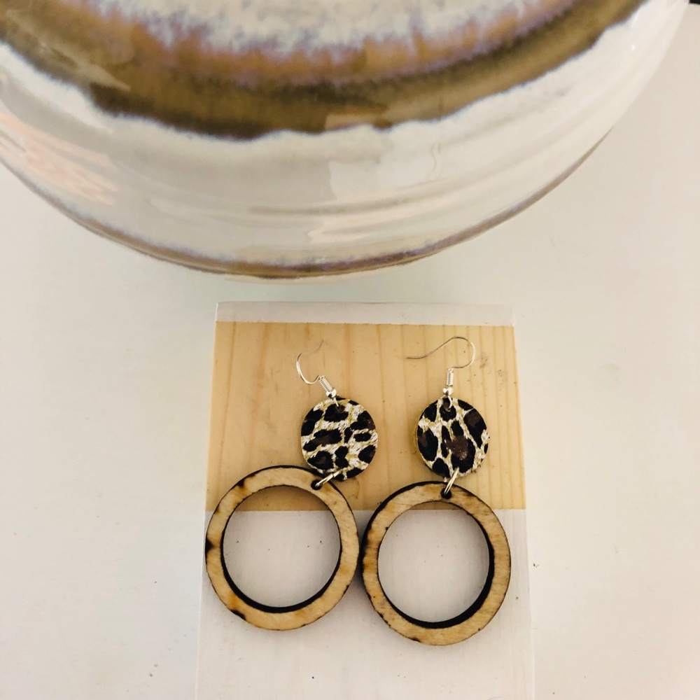 SOLD - Picture 2 of 4